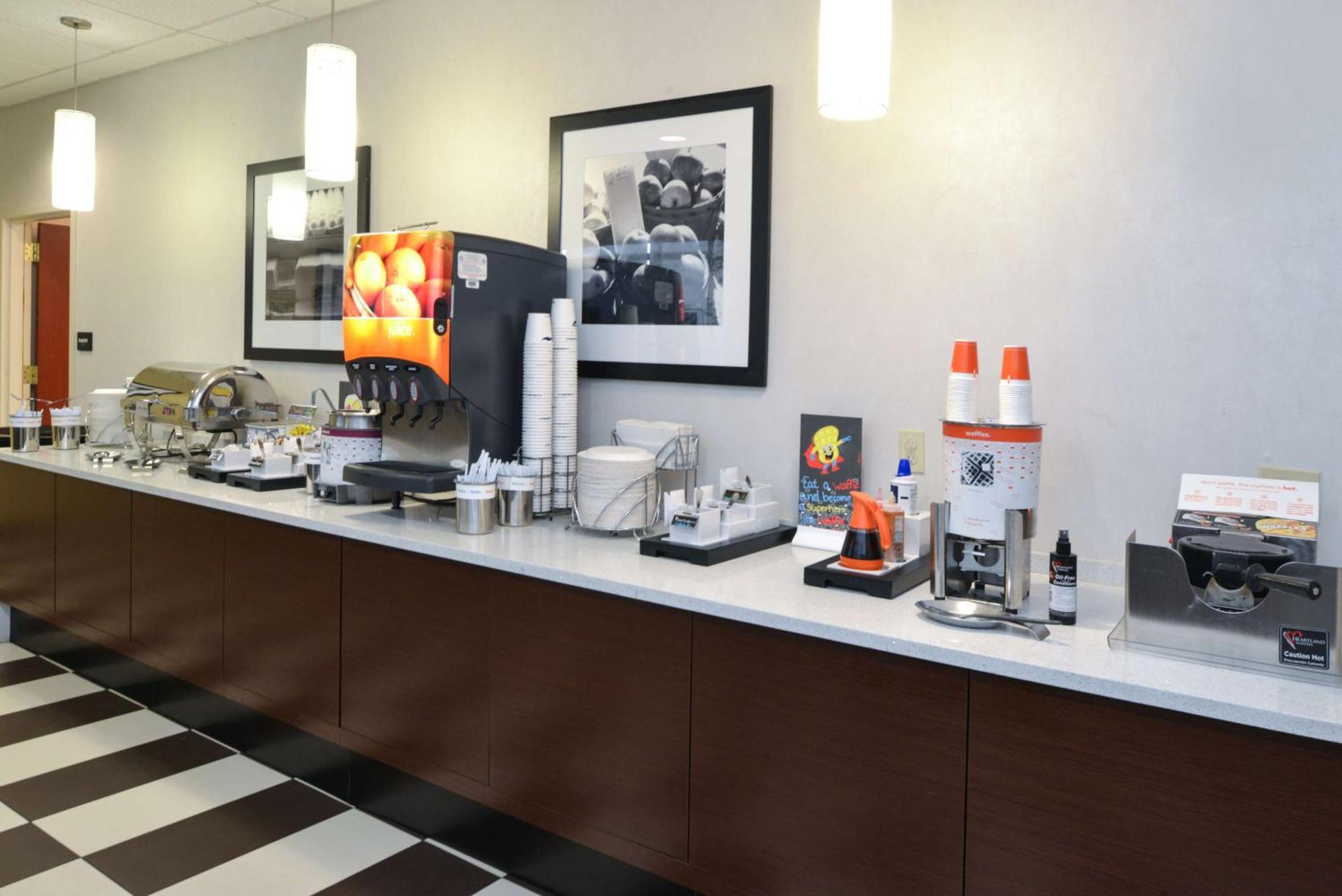 Hampton Inn Карбондейл Экстерьер фото